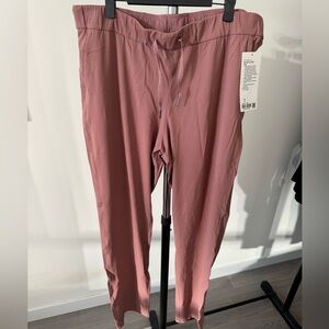 Lululemon On The Fly Pant *Tall (33.5” inseam), Size 14